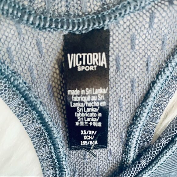 Victoria Secret Sport Gray Mesh Racerback Athletic Tank Top. Size XS - Picture 9 of 9